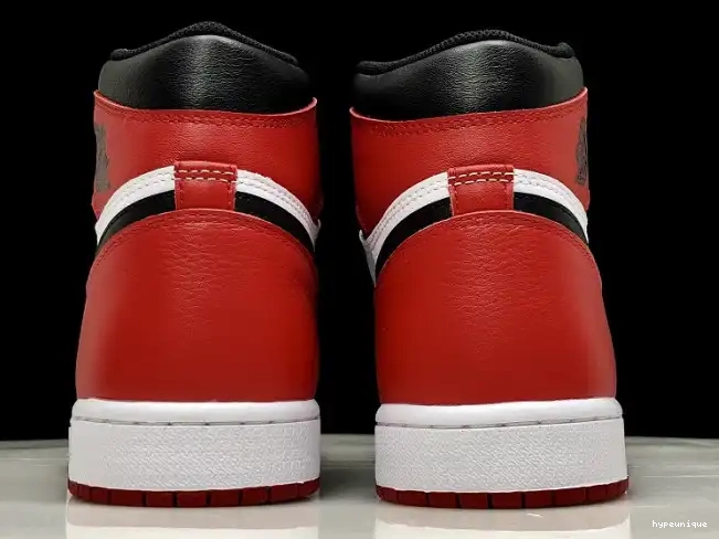 HYPE Toe 555088-125 Jordan Retro 1 Black Air 0419